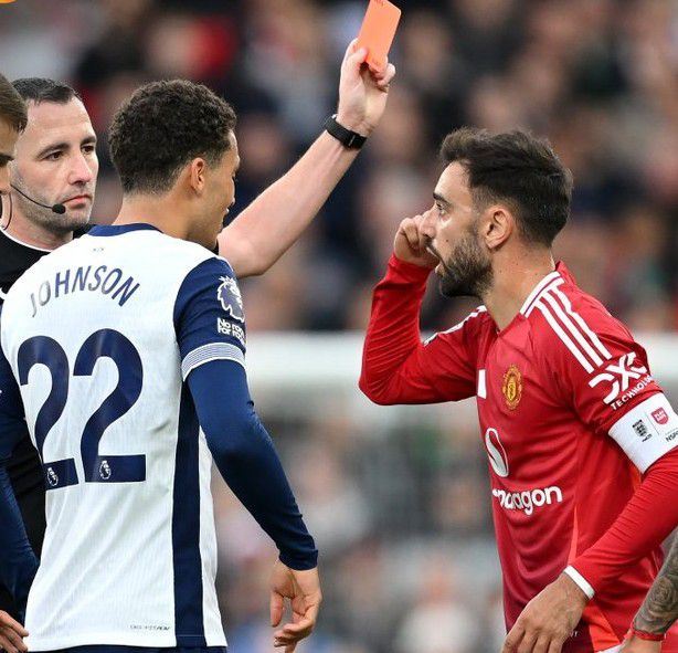 Fernandes first red card of his career vs Tottenham