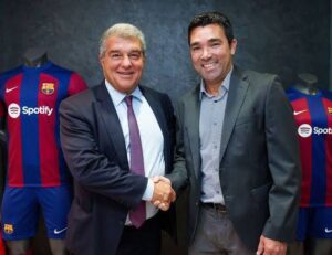 Barcelona decline Deco departure rumors