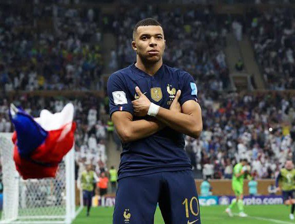 Kylian Mbappe set for France return